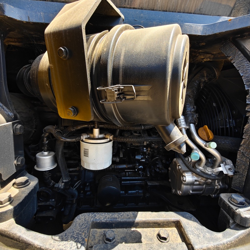 Komatsu 40 image 11