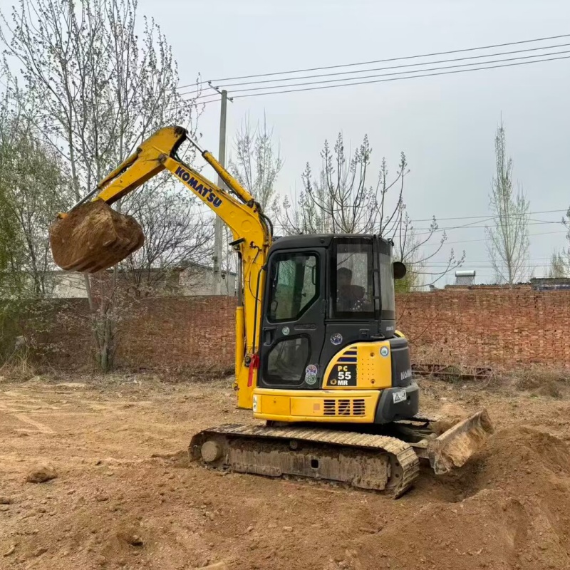 Komatsu 55 image 3