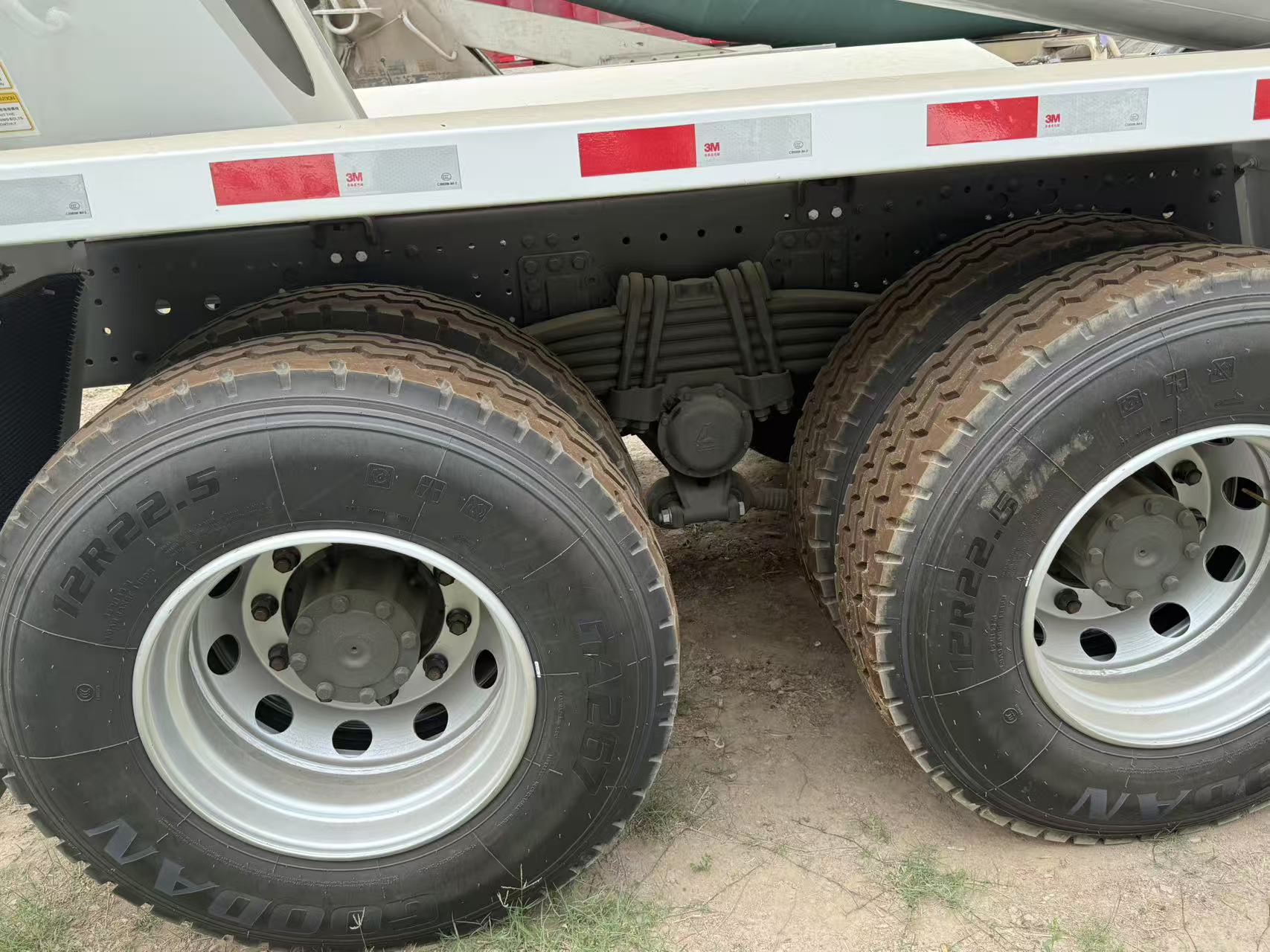 Sinotruk HOWO TX 8×4 Mixer image 7