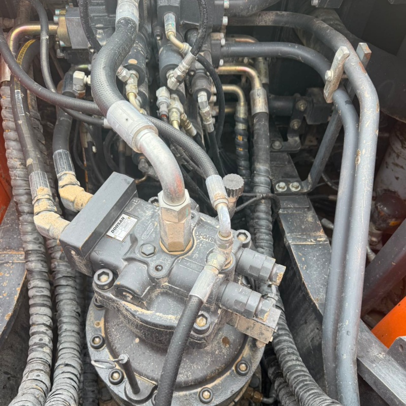 Doosan DX260 image 6