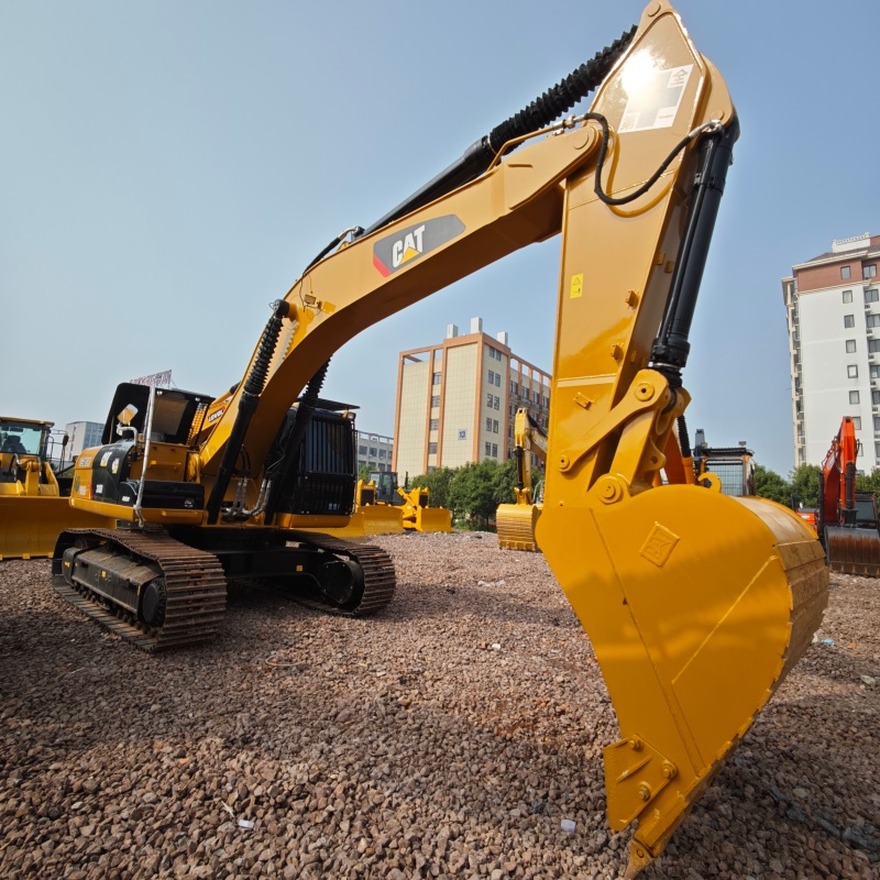 Caterpillar 336D image 2