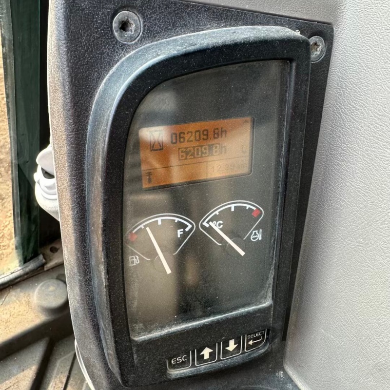 Volvo 80 image 10