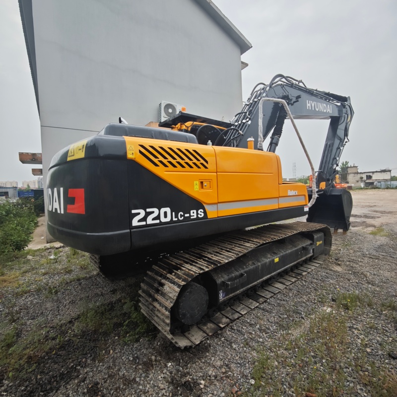 Hyundai 220-9S image 6