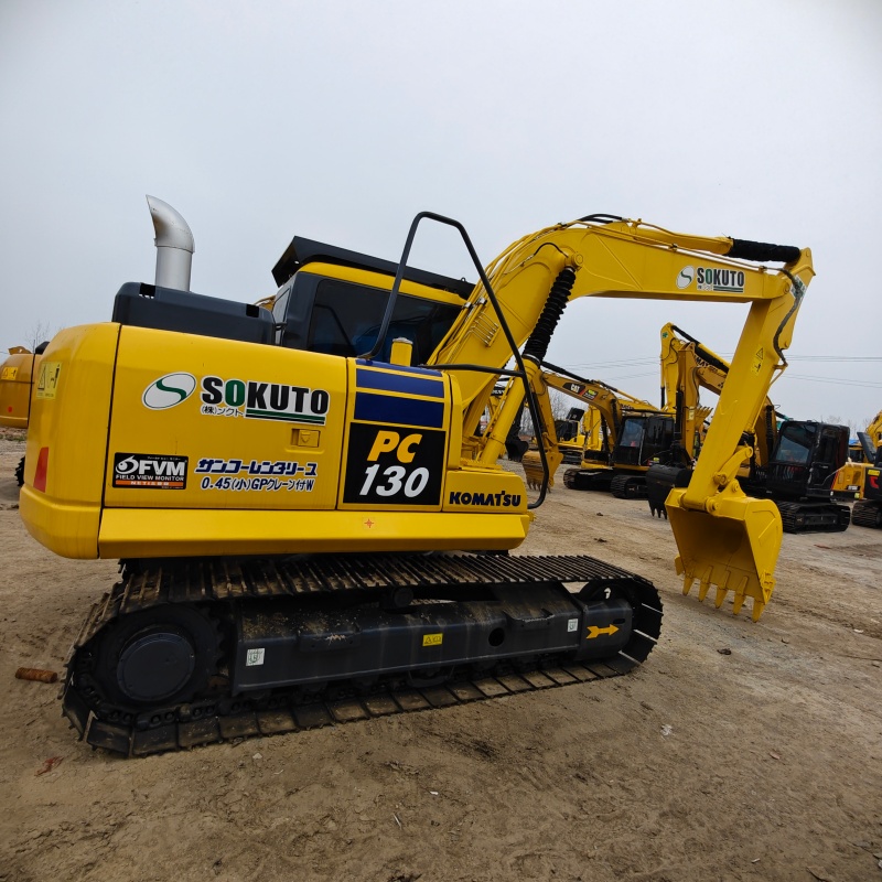 Komatsu 130 image 4