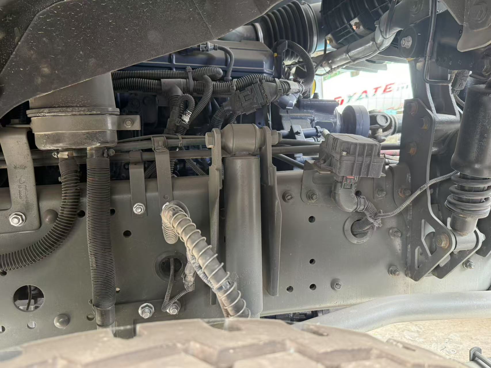 Sinotruk HOWO TX 8×4 Mixer image 8