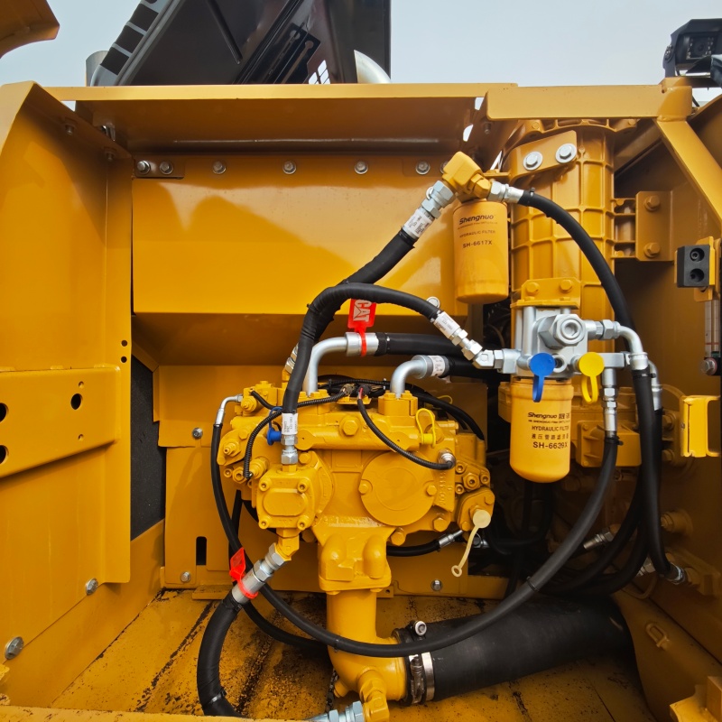 Caterpillar 320D2L image 8
