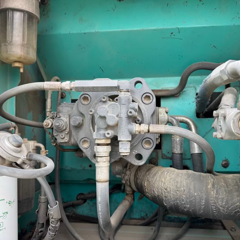 Kobelco 210 image 8