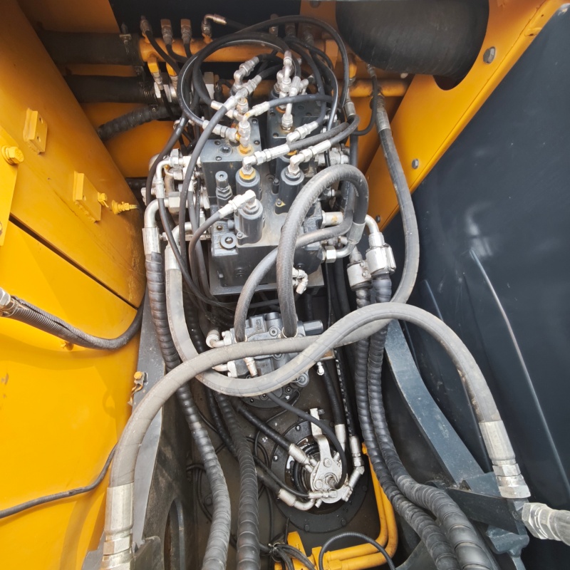 Hyundai 150-9S image 8