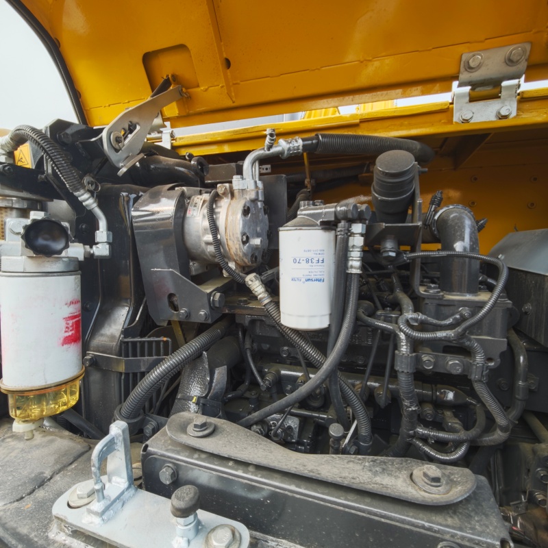 Komatsu 70 image 8