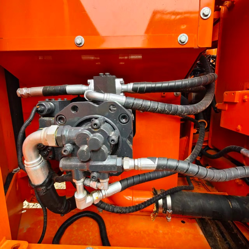 Doosan DX150 image 8