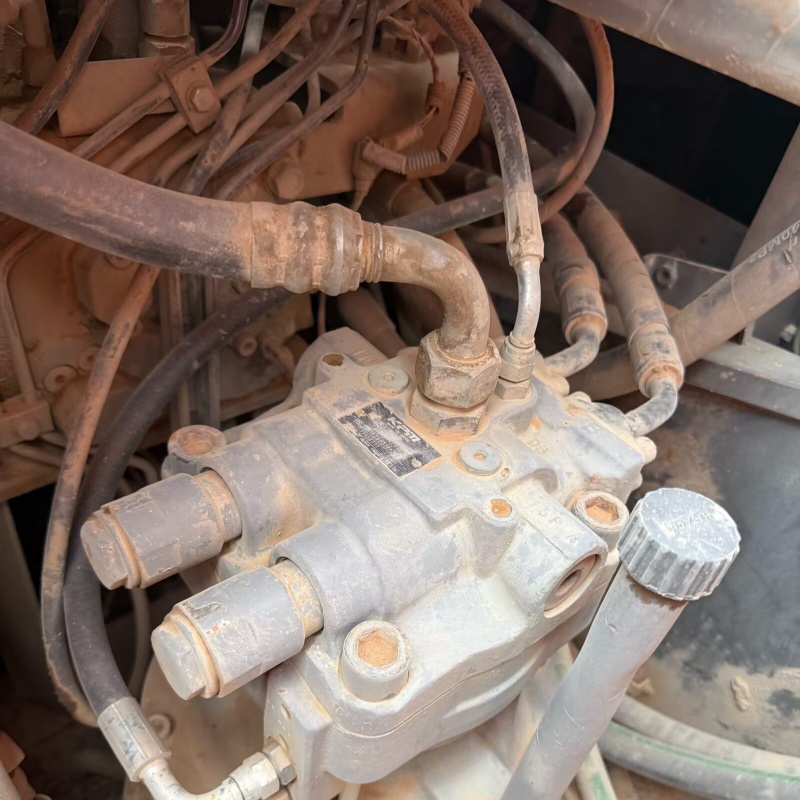 Hitachi 200-3G image 8
