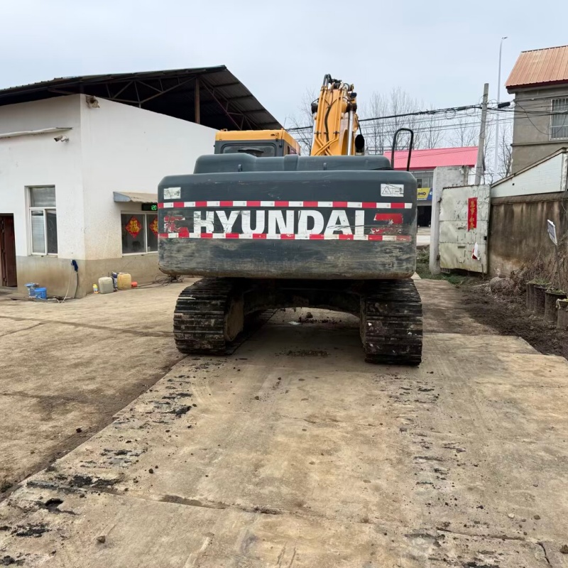 Hyundai 215VS image 4