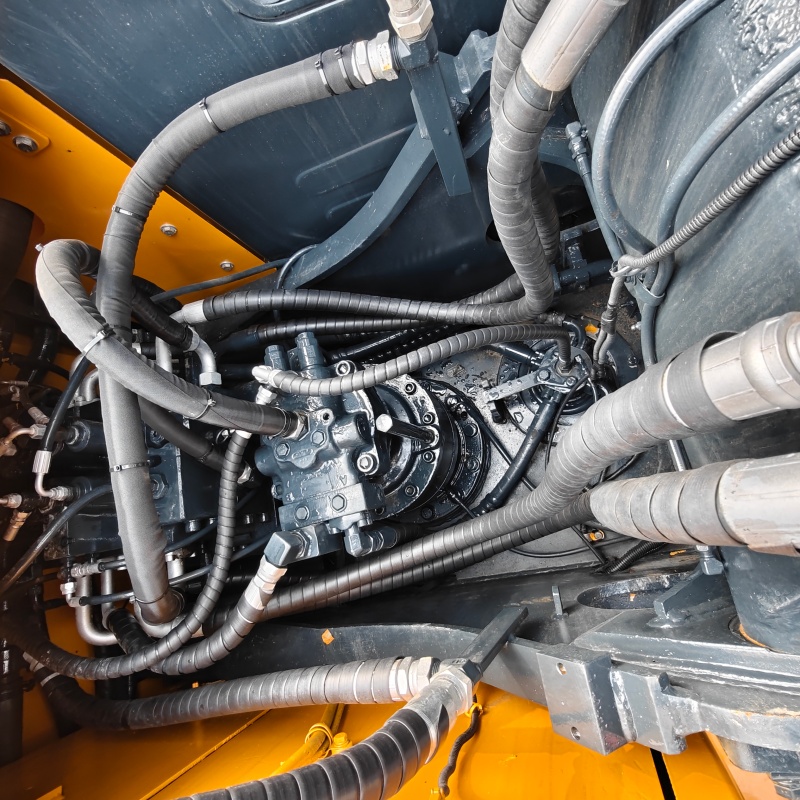 Hyundai 220HX image 9