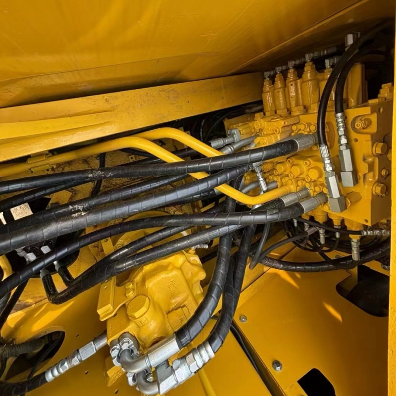 Komatsu 220（2） image 9