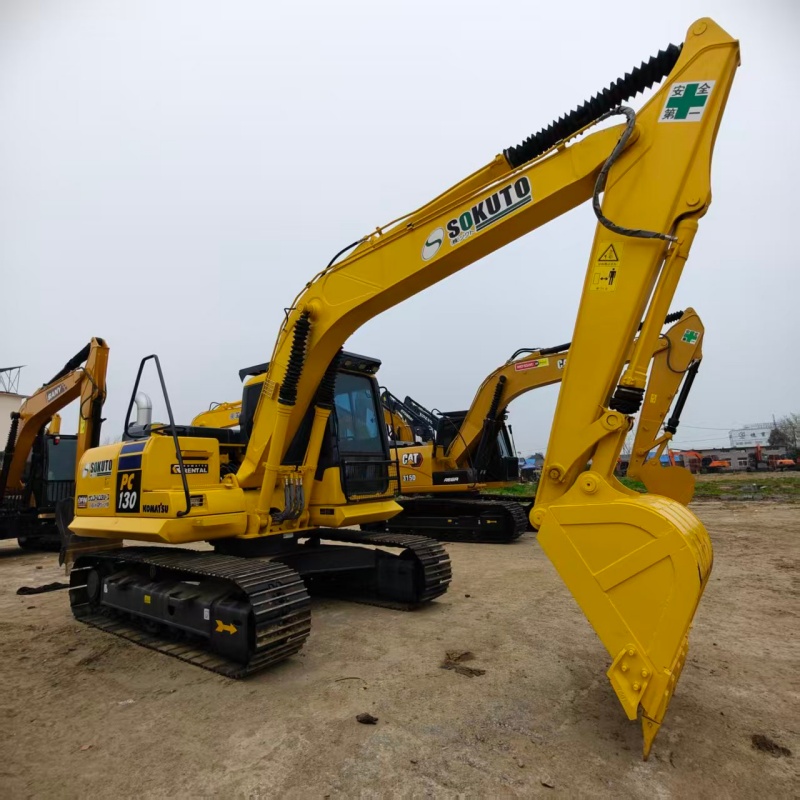 Komatsu 130 image 3