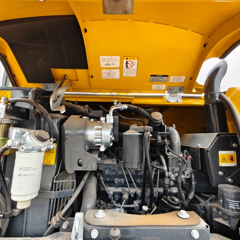 Komatsu 60 image 10