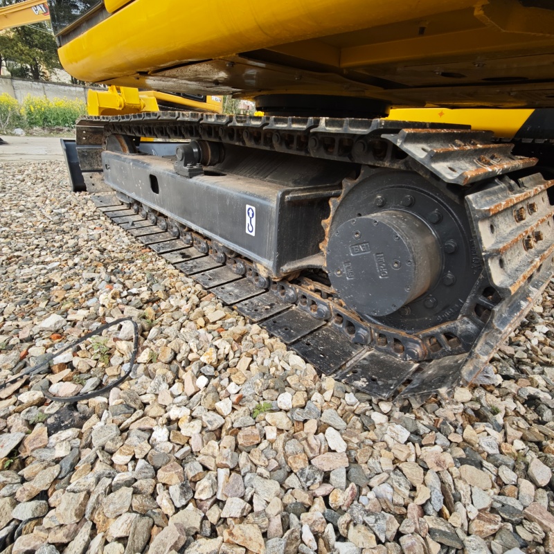 Komatsu 70 image 9