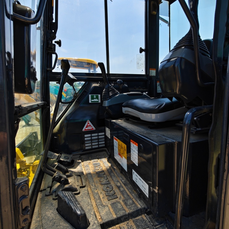 Komatsu 40 image 9