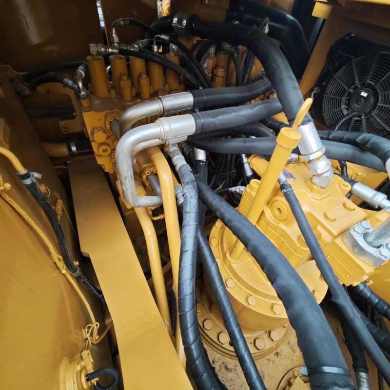 Caterpillar 325D2L image 9