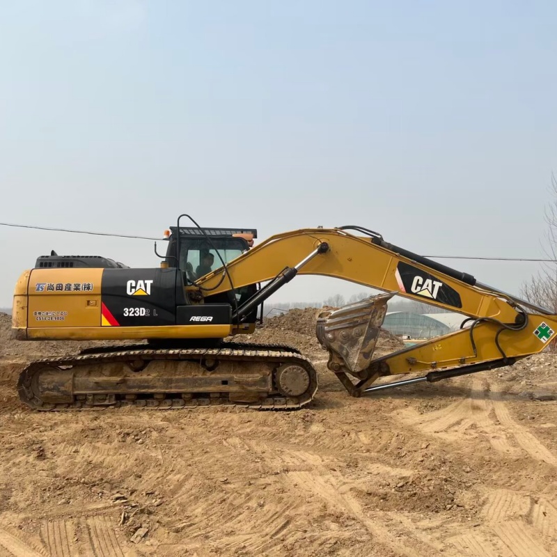 Caterpillar 323D2 Original image 9